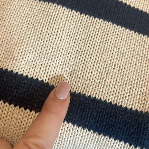 Gap Men’s Large Light Tan and Navy Crewneck Sweater - Picture 9 of 10